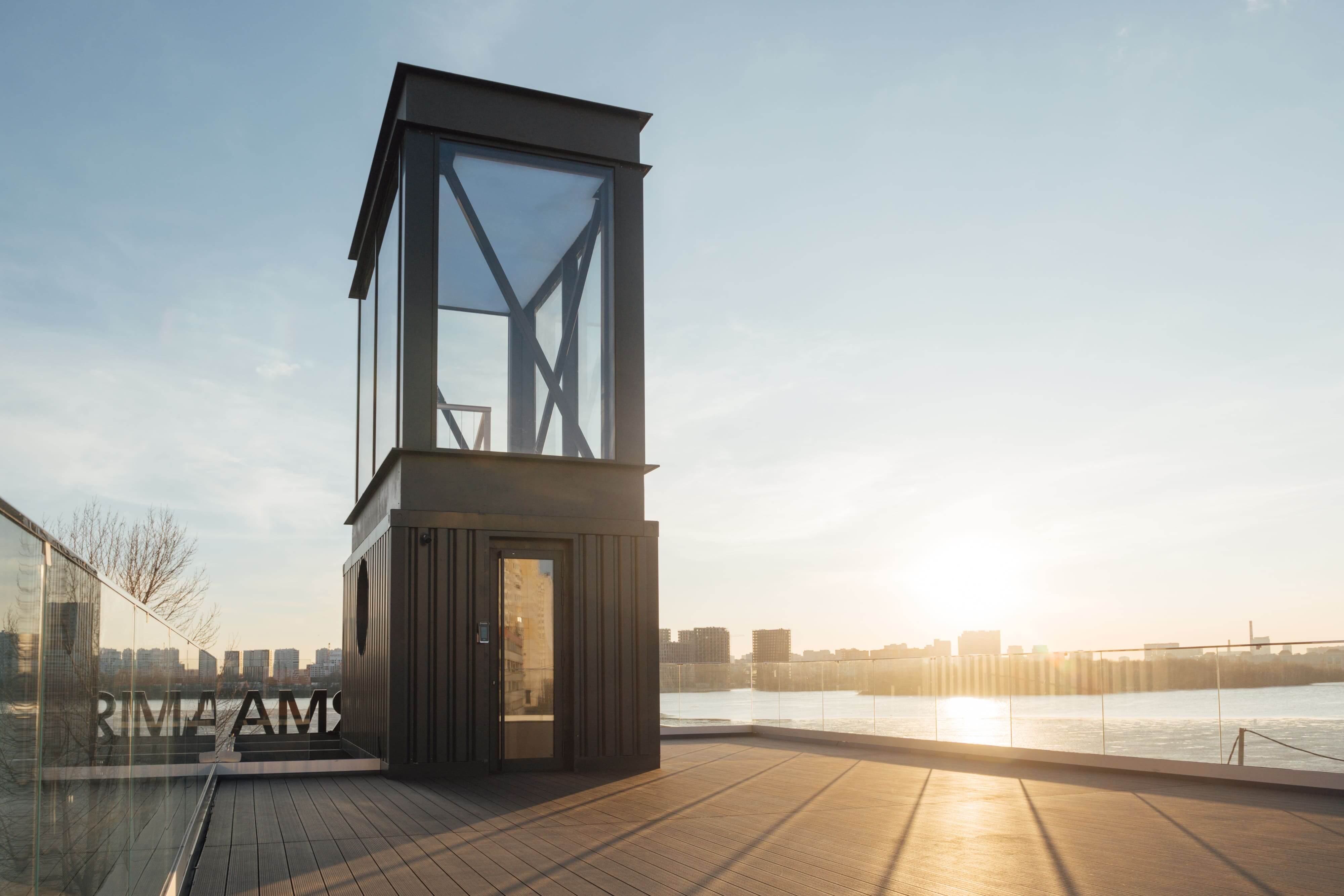 На территории ЖК Portland создали дизайн-пространство из морских контейнеров