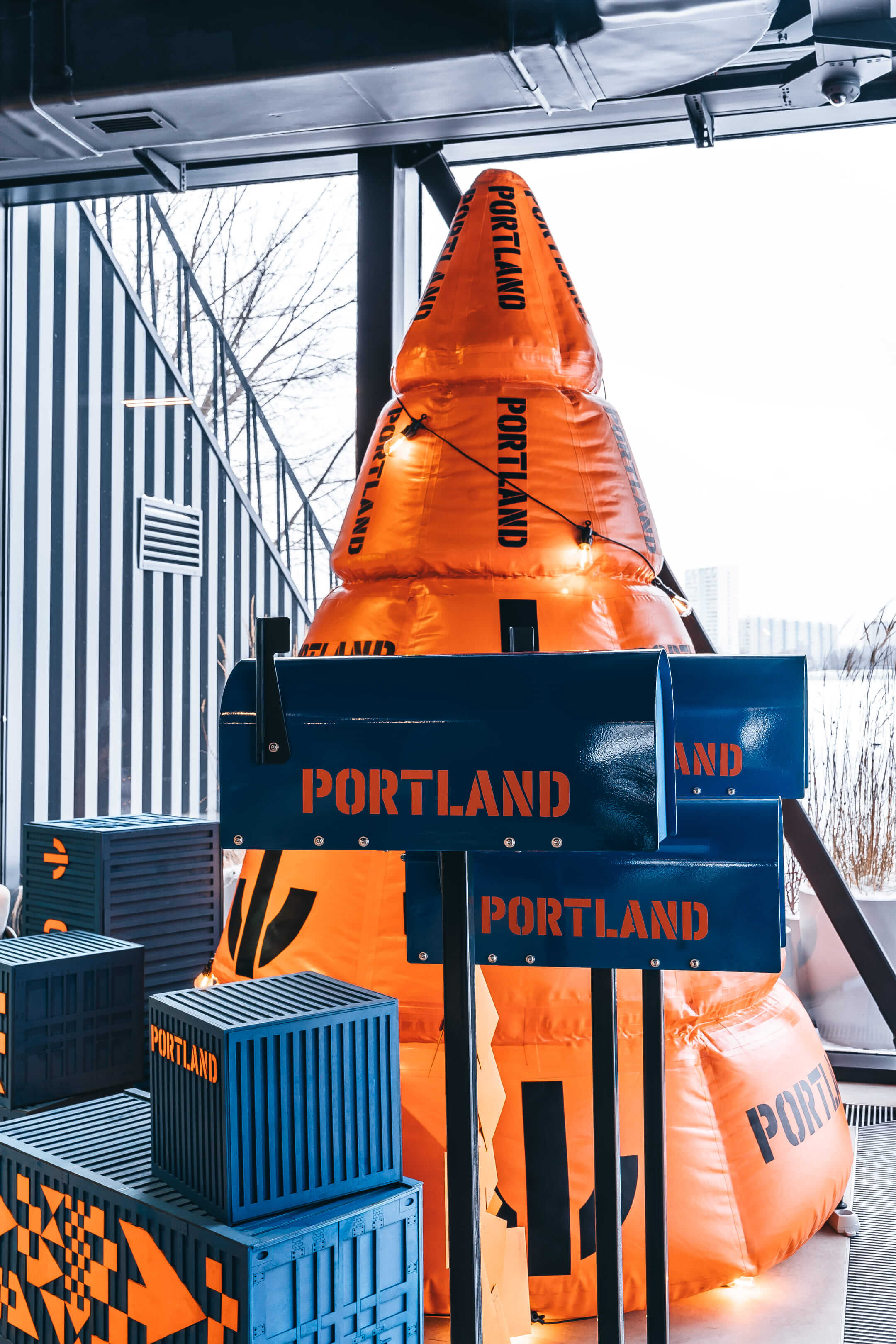 График работы дизайн-пространства и кол-центра Portland в новогодние праздники